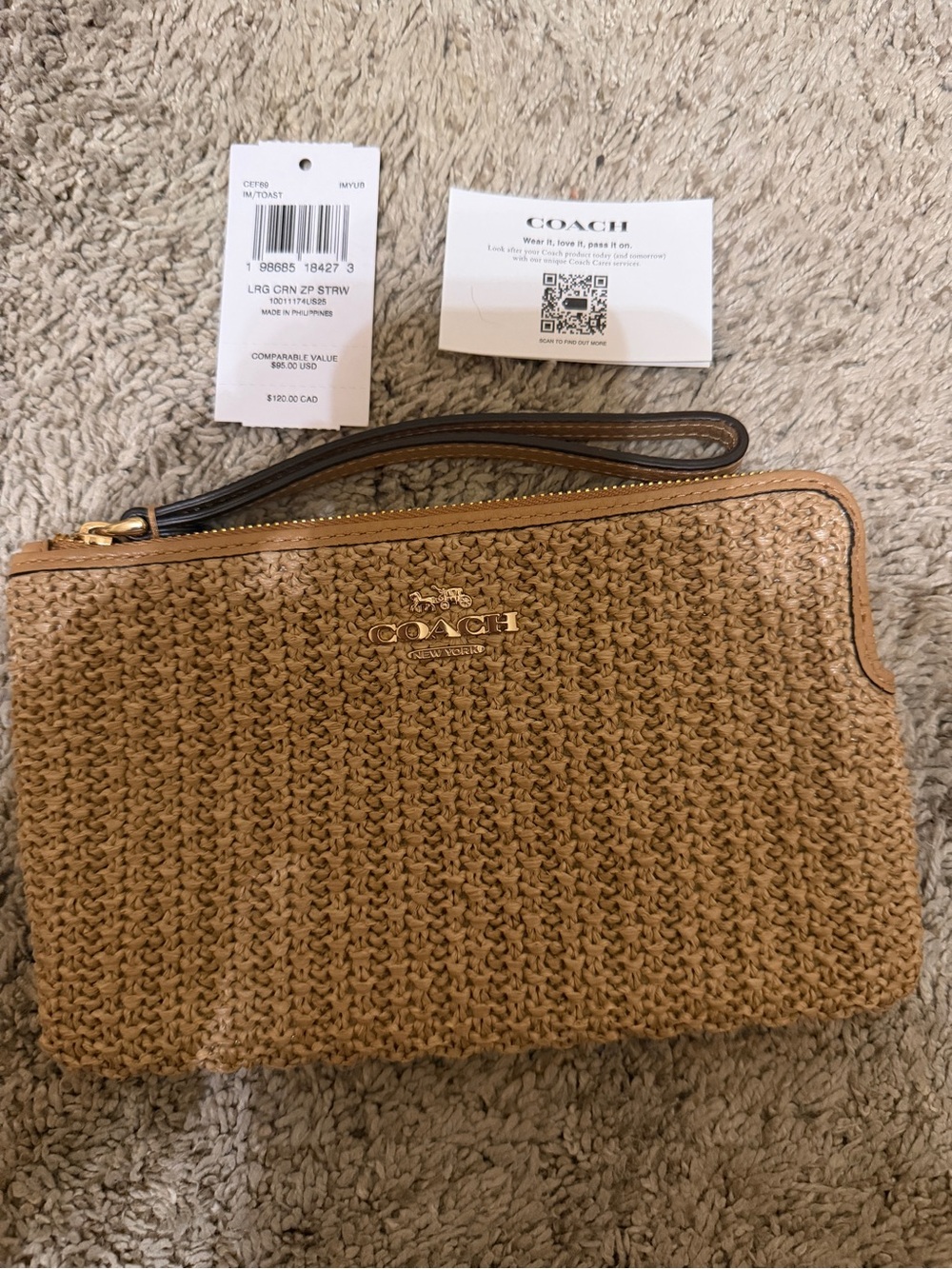 NWT Coach Straw Wristlet Clutch in Tan